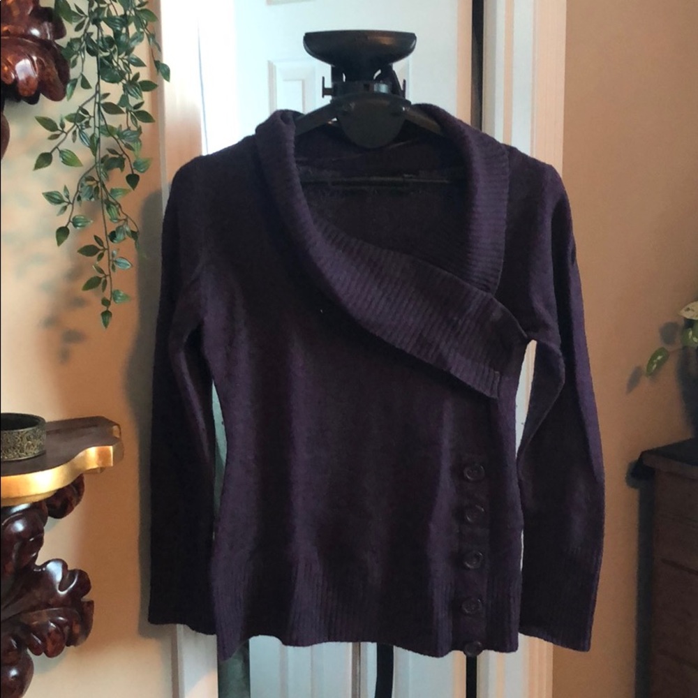 Cozy and stretchy long sleeve sweater. Purple